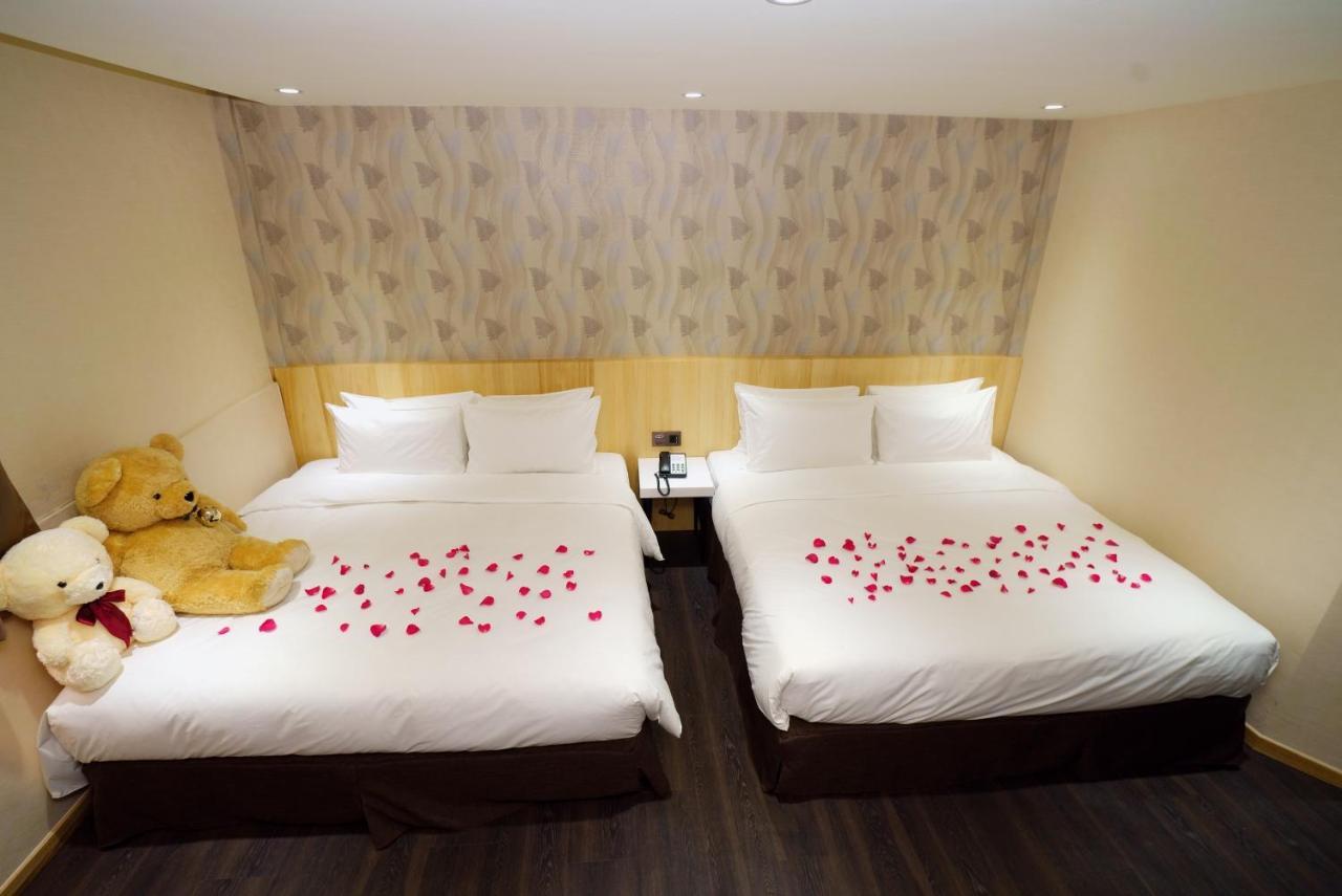 Red Hotel Yuanlin Exterior photo